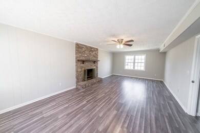 6230 Windsor Dr, Columbus, GA 31909 - photo 6