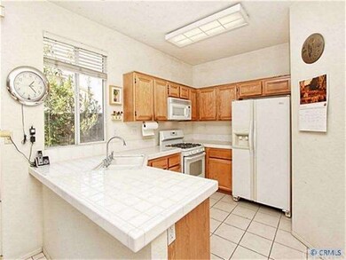Neutral, bright kitchen