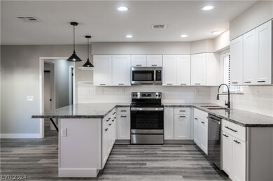 GORGEOUS REMODELED 2 BED 2 BATH CONDO at 4210 Gann