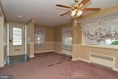 31 Liberty St, Reading, PA 19607 - photo 3