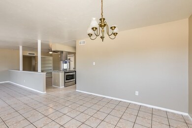 5715 W Monterosa St-7