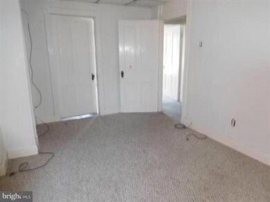 737 W Washington St, Hagerstown, MD 21740 - photo 3