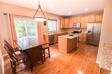 12039 Sellerton Dr, Fishers, IN 46037 - photo 6