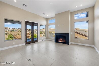 Living Room - 1047 Trouble Shooter Ln