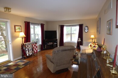 127 N 4th St, Bally, PA 19503 - photo 4