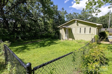 50 Taft St, Black Mountain, NC 28711 - photo 3