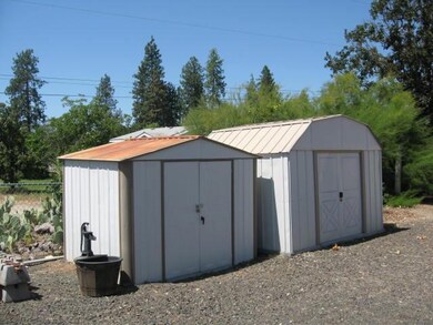 440 Orr Dr, Central Point, OR 97502 - photo 6