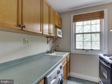 4312 2nd Rd N unit 2, Arlington, VA 22203 - photo 6