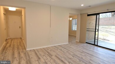 11419 Commonwealth Dr, Rockville, MD 20852 - photo 3