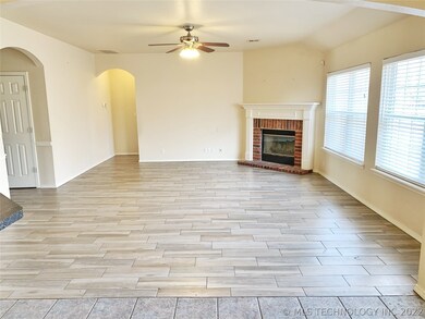 3904 S 210th East Ave, Broken Arrow, OK 74014 - photo 5