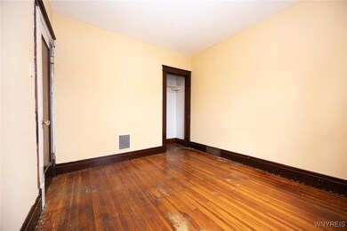 423 17th St unit 2, Niagara Falls, NY 14303 - photo 7