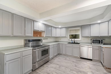 403 Locust St, Erlanger, KY 41018 - photo 7