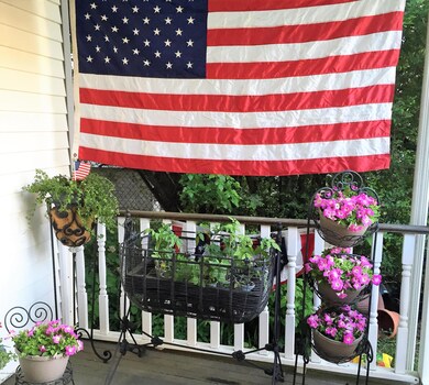 front porch 33 3rd (2)