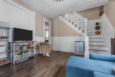 233 S Morris St, Waynesburg, PA 15370 - photo 4