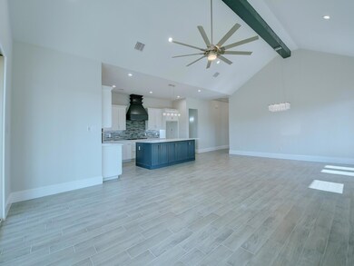 8836 Vermillion St, North Richland Hills, TX 76180 - photo 6