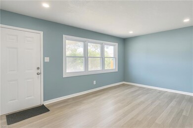 749 Holladay Ln, Virginia Beach, VA 23455 - photo 7