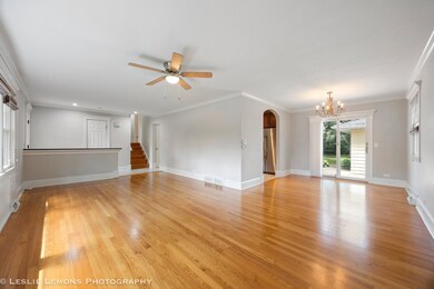 541 Cypress Dr, Naperville, IL 60540 - photo 3