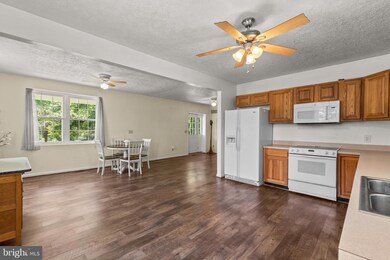 10702 Furman Ln, Woodstock, MD 21163 - photo 7