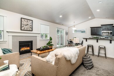 680 N McKinney Ranch Rd, Sisters-22