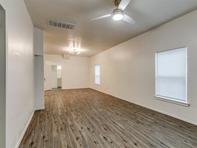 1129 N Union Ave, Shawnee, OK 74801 - photo 4