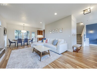 723 S 48th St, Springfield, OR 97478 - photo 7