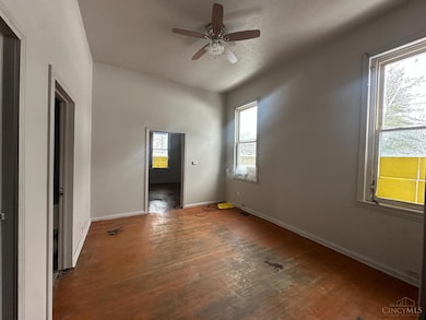 4372 Winton Rd, Cincinnati, OH 45232 - photo 6