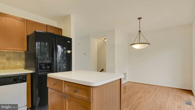 11094 Clovertree Ct, Manassas, VA 20109 - photo 7