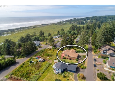 967 NW Lanai Loop, Seal Rock, OR 97376 - photo 4