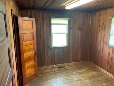 2728 S Meeker Ave, Muncie, IN 47302 - photo 7