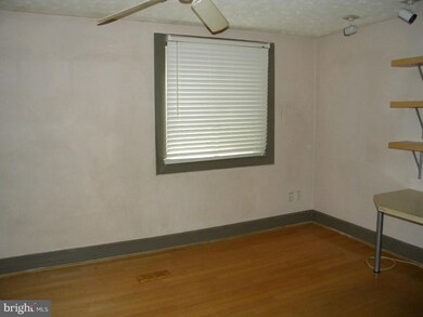 7932 Henslowe Ct, Pasadena, MD 21122 - photo 7