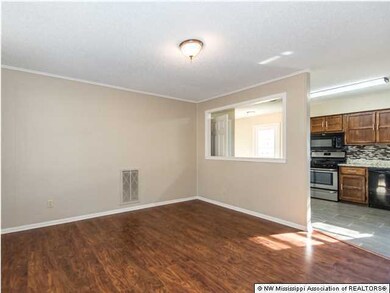 1323 Pontotoc St, Hernando, MS 38632 - photo 7