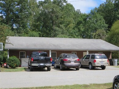 2450 Bank St unit A, B, C, D, Asheboro, NC 27203 - photo 3