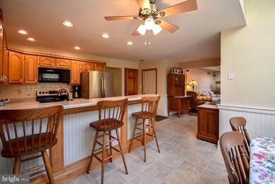 1567 Hilltop Rd, Mohnton, PA 19540 - photo 5