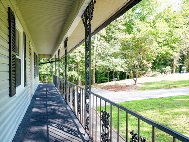 546 Woodland Dr, Gainesville, GA 30501 - photo 4