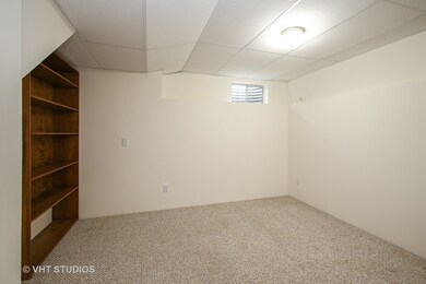 2201 Quail Ln, Rolling Meadows, IL 60008 - photo 5