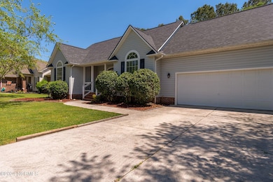 321 Richmond Dr, Jacksonville, NC 28540 - photo 4