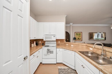 2400 Mccue Rd unit 113, Houston, TX 77056 - photo 6