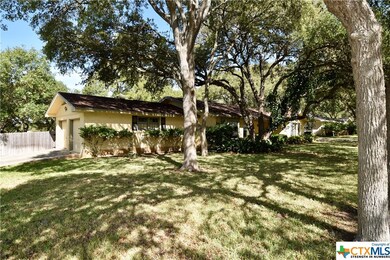 616 Dale St, San Marcos, TX 78666 - photo 3