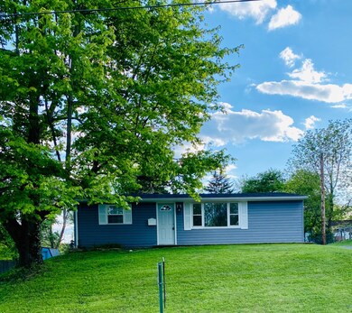 220 N Orchard Cir, Blanchester, OH 45107 - photo 2