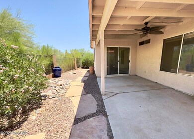 8240 N PASEO BORDERS COMMON AREA
