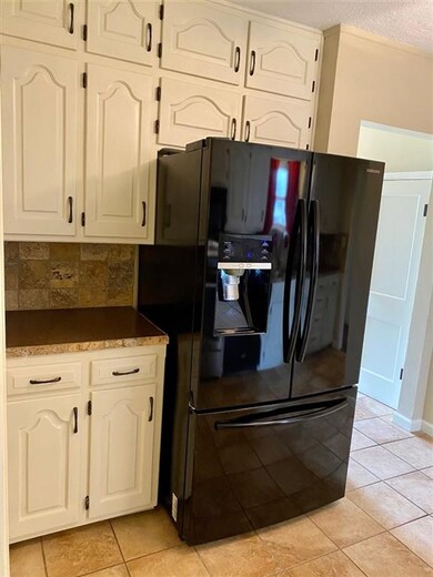 2310 W Broadway Ave, Enid, OK 73703 - photo 6