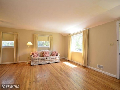 12833 Flack St, Silver Spring, MD 20906 - photo 3