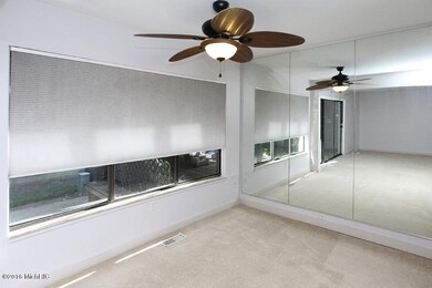 114 Lanark Ct unit A, Kalamazoo, MI 49006 - photo 2
