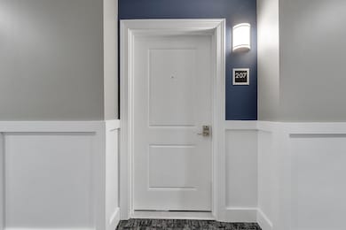 10100 S Willow St unit 207, Manchester, NH 03103 - photo 5