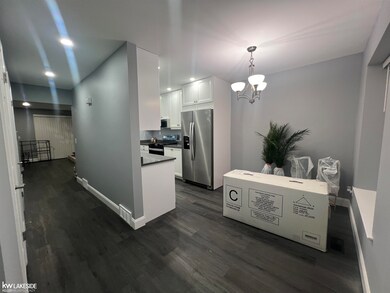 4460 15 Mile Rd, Sterling Heights, MI 48310 - photo 2