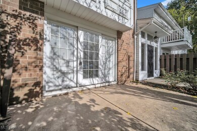 26175 Raintree Blvd unit D9, Olmsted Falls, OH 44138 - photo 3