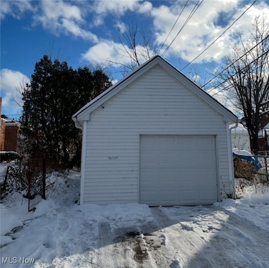 21202 Hillgrove Ave, Maple Heights, OH 44137 - photo 4