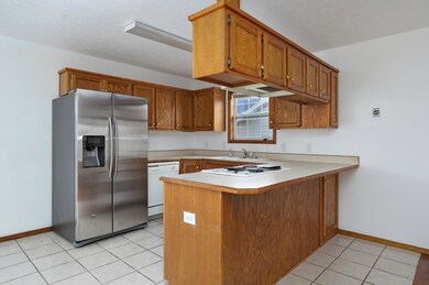711 W Butterfield Dr-8