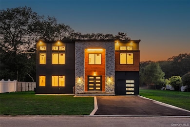 26 Tremont Ave, Patchogue, NY 11772 - photo 2