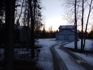 Long private driveway